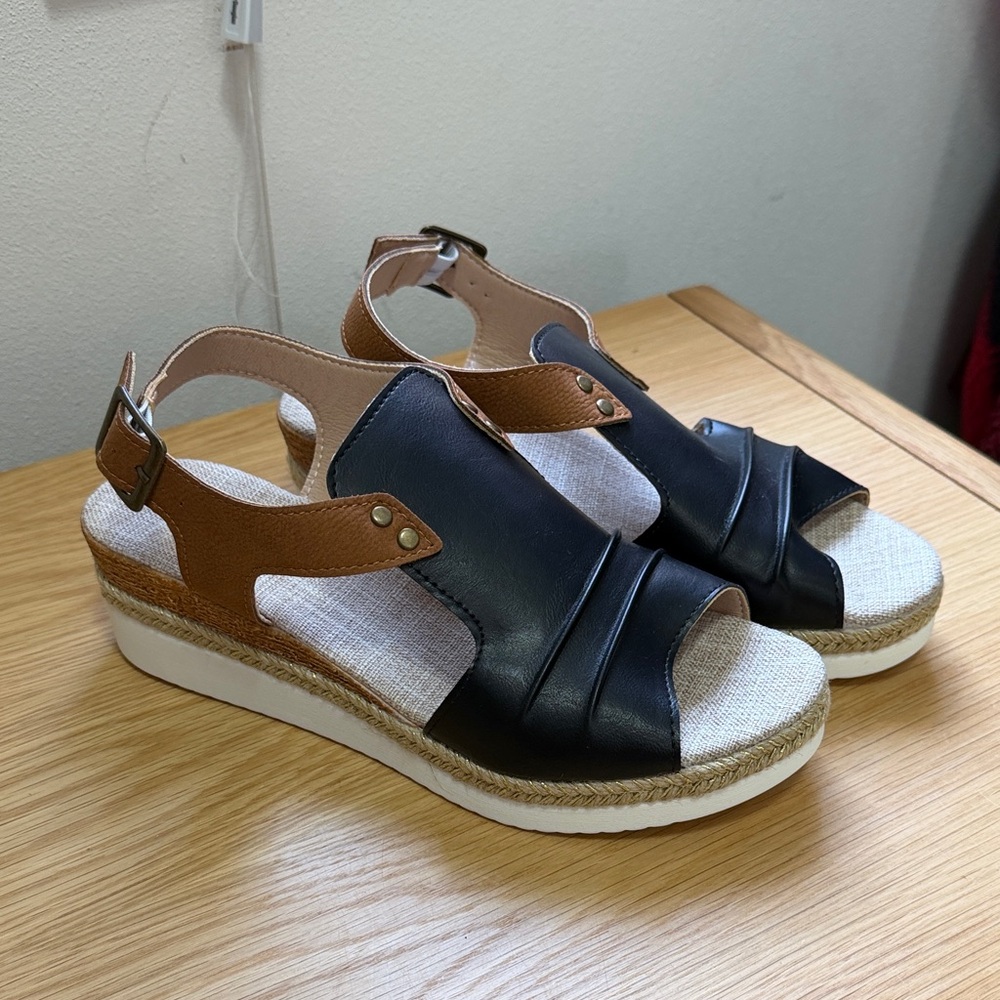 Stylish Black and Tan Women's Sandals